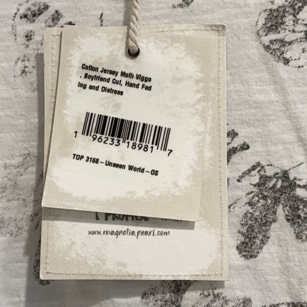 Magnolia Pearl moth Virgo t-shirt, gently worn, tags included - Picture 2 of 4